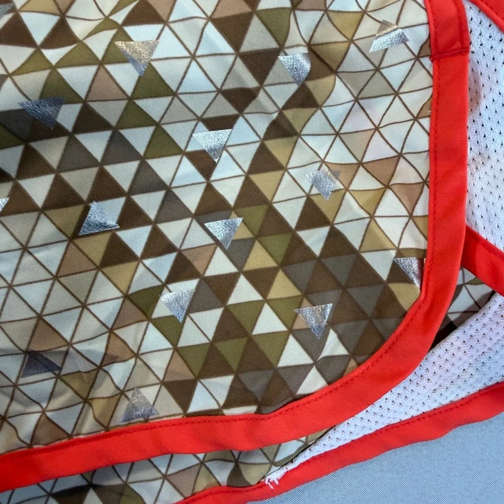 Under‎ Armour HeatGear Geometric Triangle Print Running Shorts Orange Tan Large